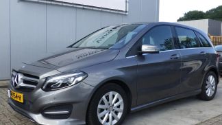 Leasing Hatchback MERCEDES B 180 2015
