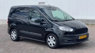 Lízing Sedan Ford Transit Courier 2015