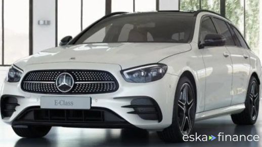 MERCEDES E 300 2020