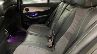 Lízing Sedan MERCEDES E 200 2017
