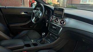 Lízing Sedan MERCEDES CLA 180 2013