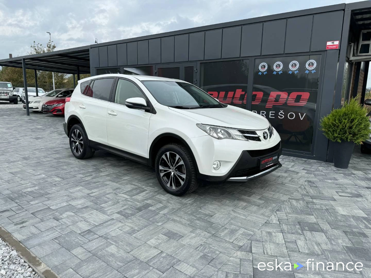 Leasing SUV Toyota RAV4 2014