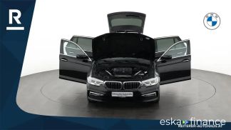 Lízing Kombi BMW 530 2018