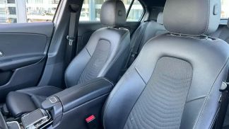 Lízing Hatchback MERCEDES A 180 2019