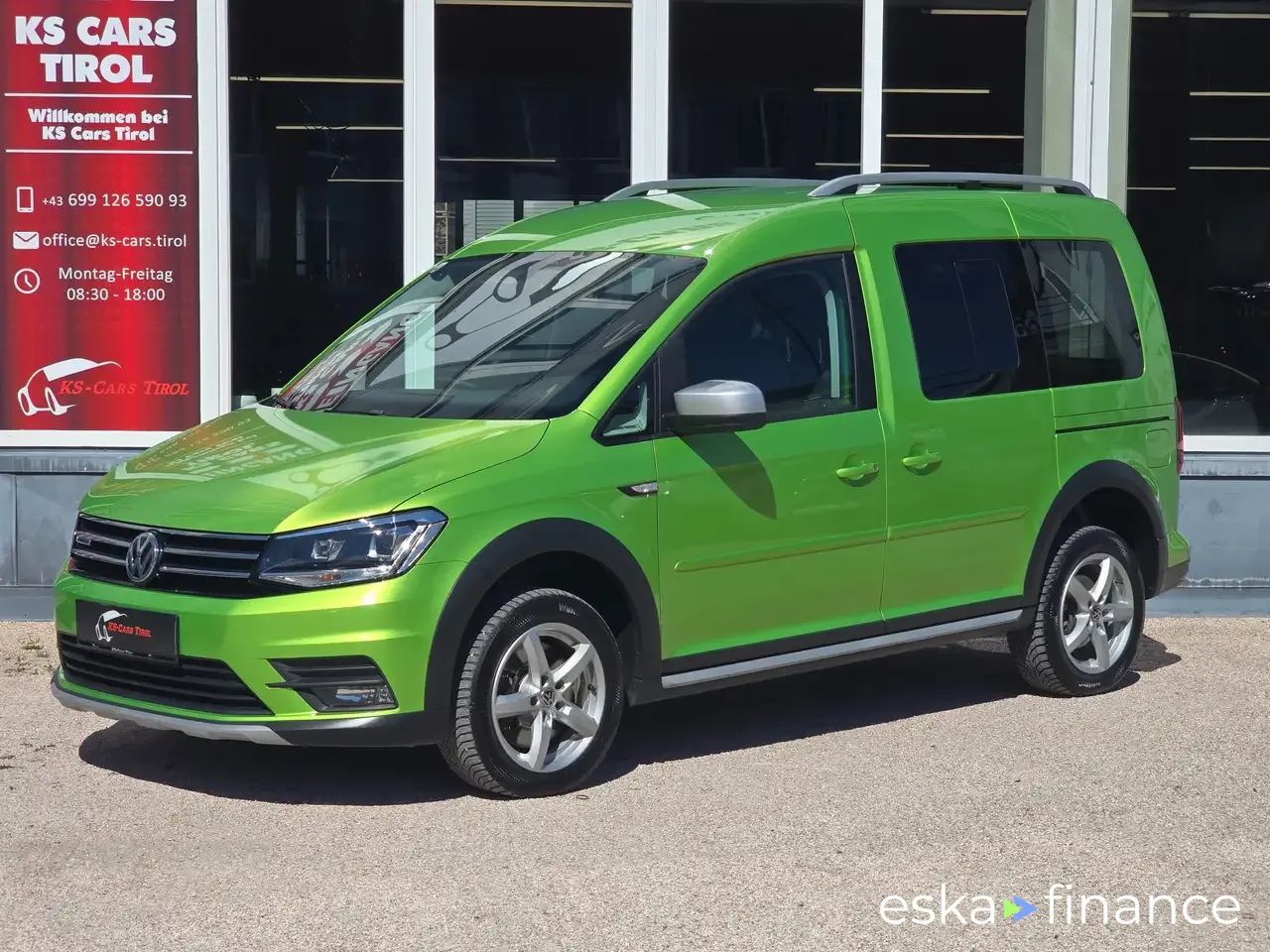 Lízing Hatchback Volkswagen Caddy 2016