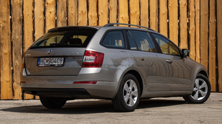 Finansowanie Wóz Skoda OCTAVIA COMBI 2015