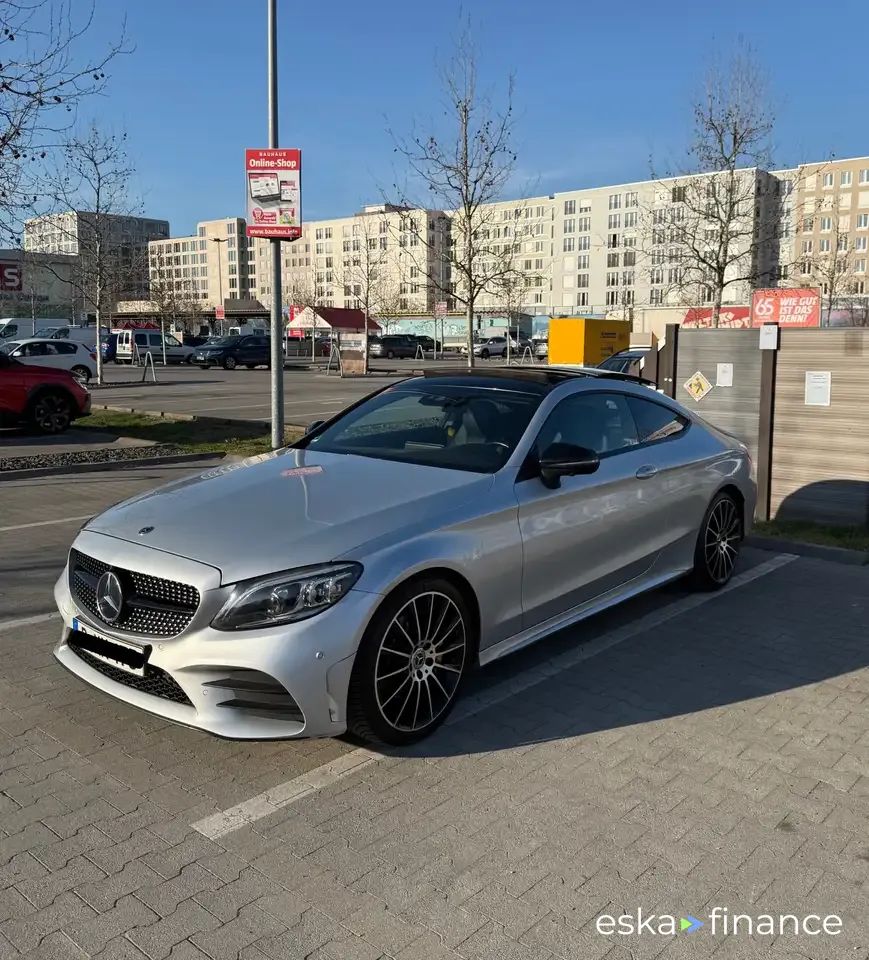 Financování Kupé MERCEDES C 220 2020