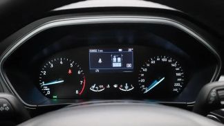 Lízing Sedan Ford Focus 2022