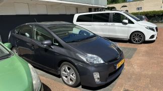 Lízing Sedan Toyota Prius 2010