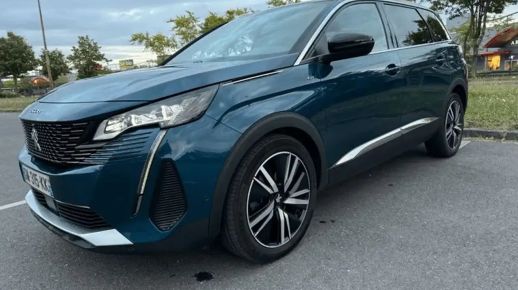 Peugeot 5008 2021