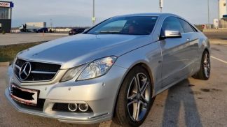 Financování Kupé MERCEDES E 200 2012