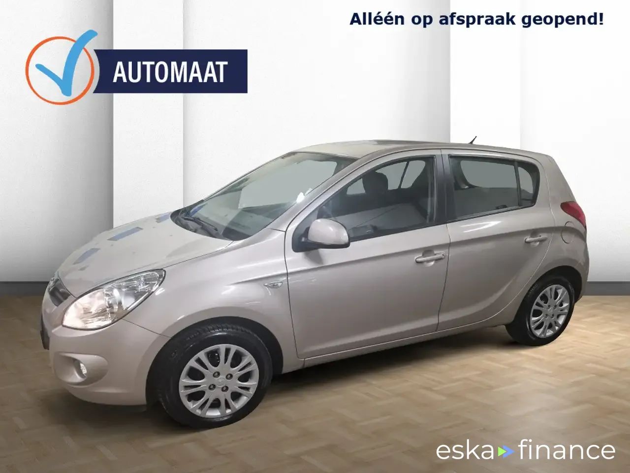 Leasing Hatchback Hyundai i20 2010