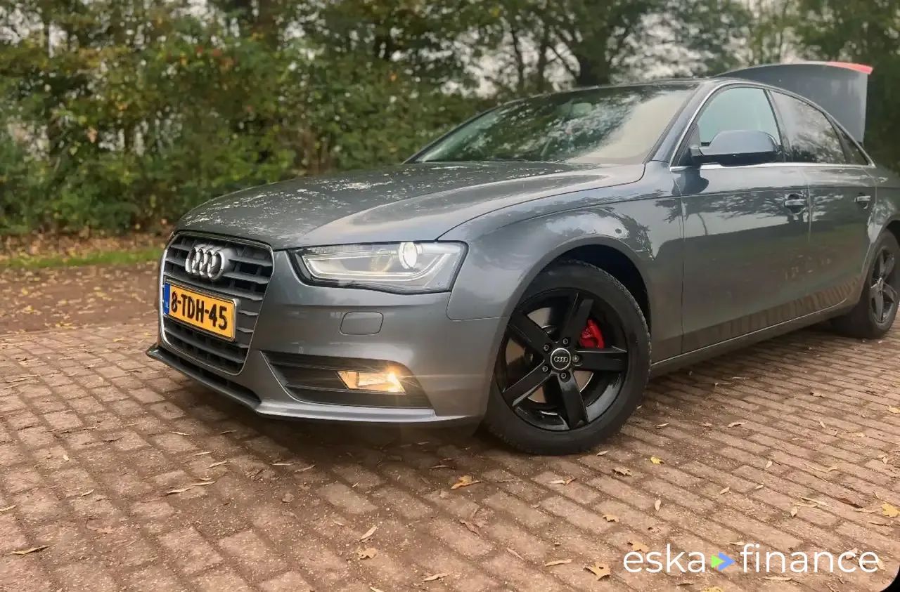 Leasing Sedan Audi A4 2014