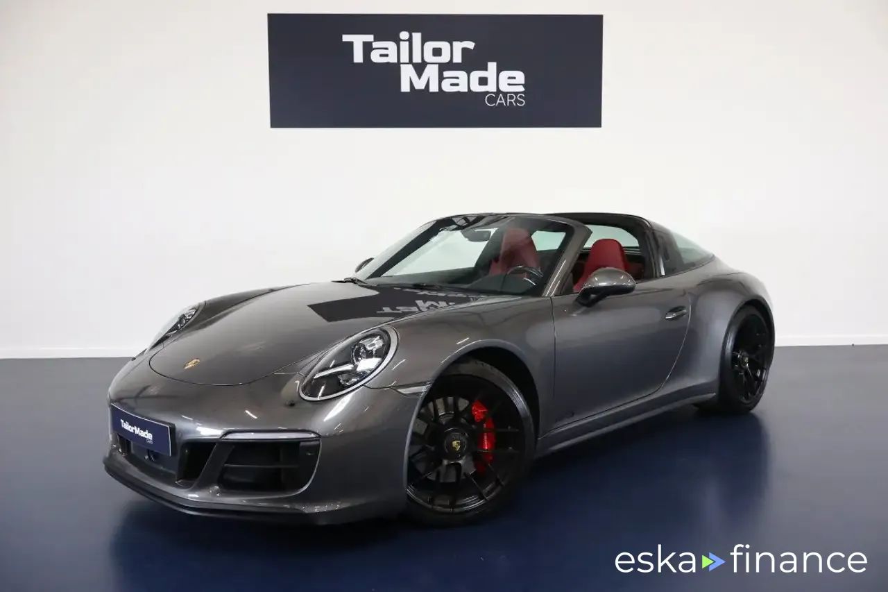 Leasing Convertible Porsche 911 2017