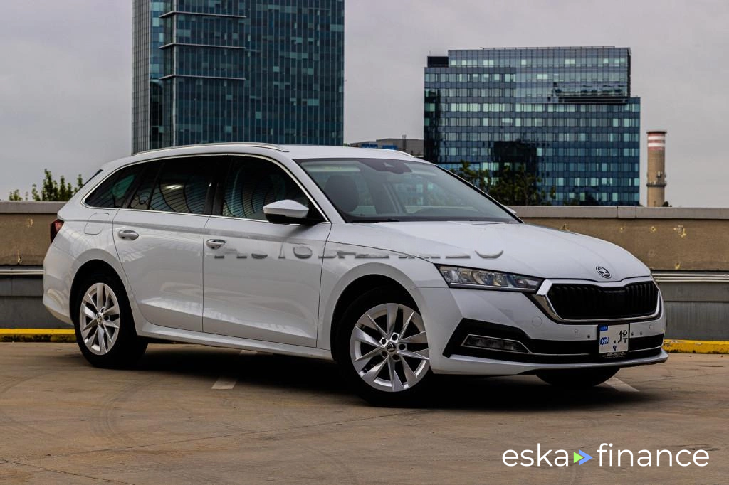 Lízing Vagón Skoda OCTAVIA COMBI 2021