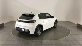 Lízing Sedan Peugeot 208 2022