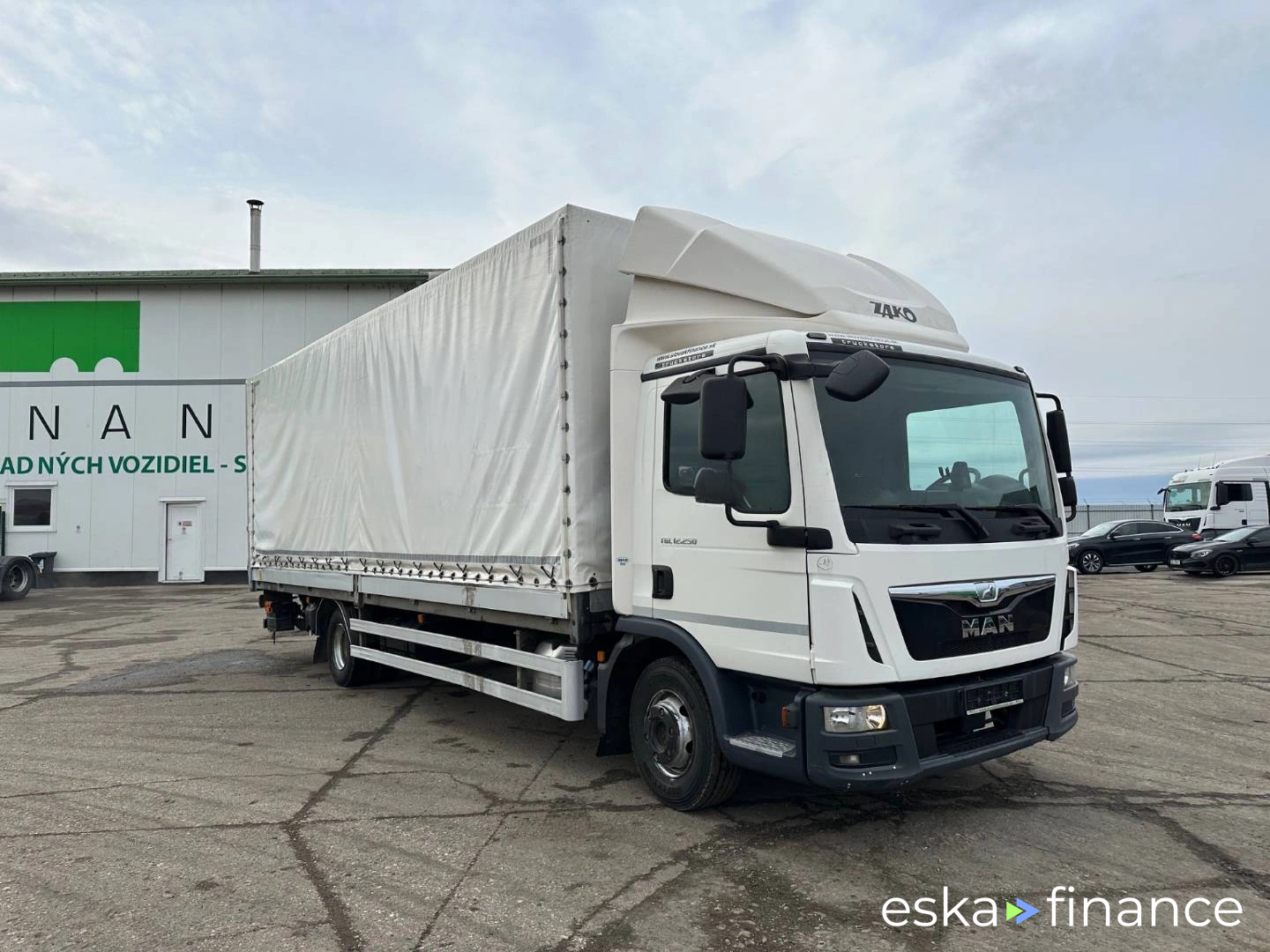 Leasing Special truck MAN TGL 12.250 2017