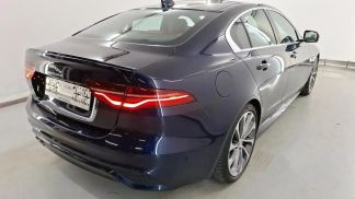 Lízing Sedan Jaguar XE 2021