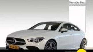 Lízing Sedan MERCEDES CLA 180 2020