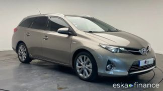 Leasing Wagon Toyota Auris 2014