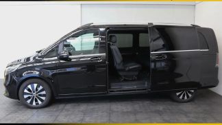 Lízing Hatchback MERCEDES V 300 2024