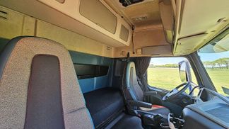 Financování Tahač Volvo FM 330 2016