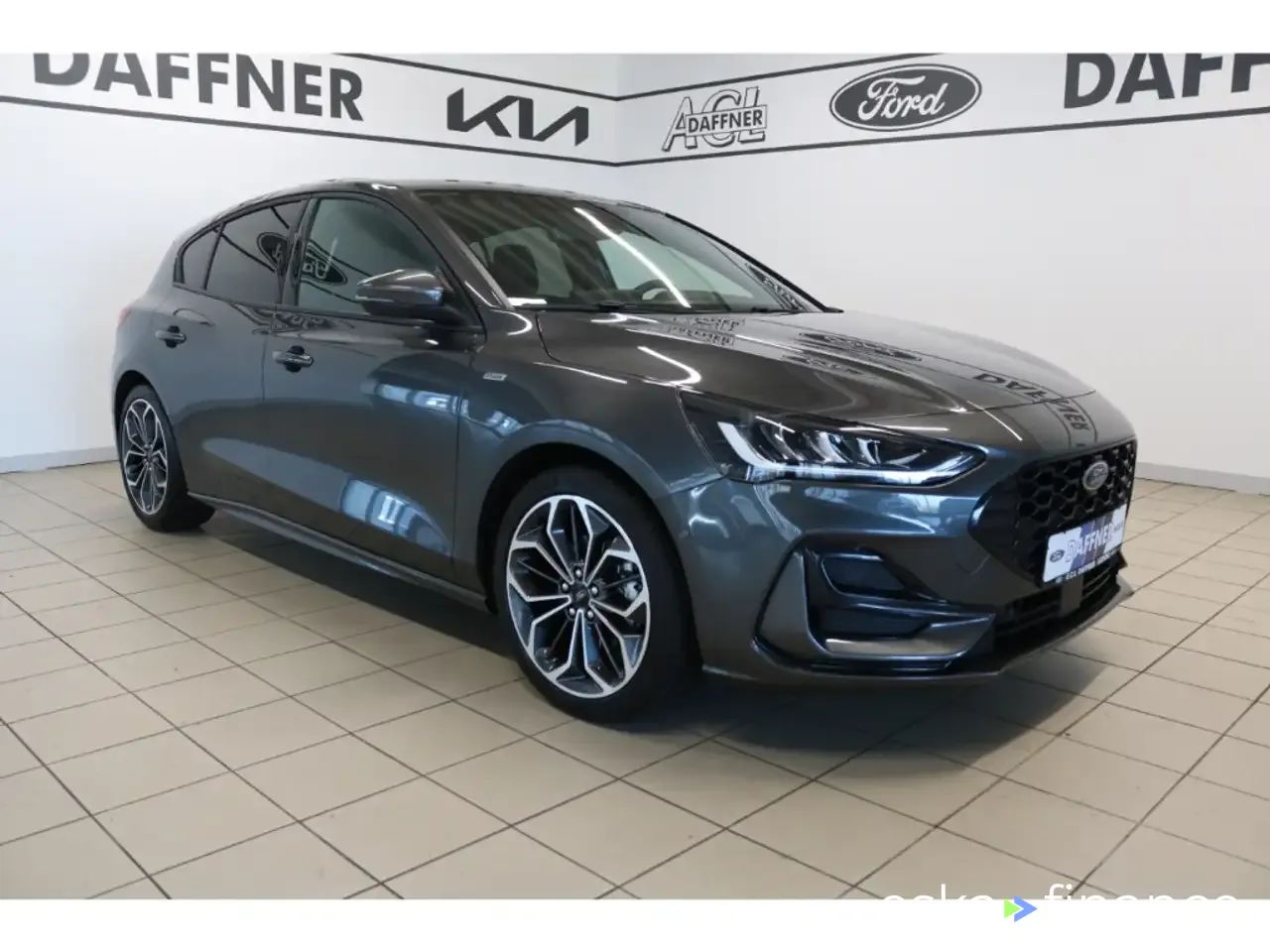 Leasing Sedan Ford Focus 2023