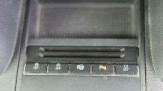 Financování Hatchback Volkswagen Touran 2011