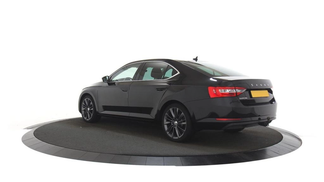 Leasing Sedan Skoda Superb 2020