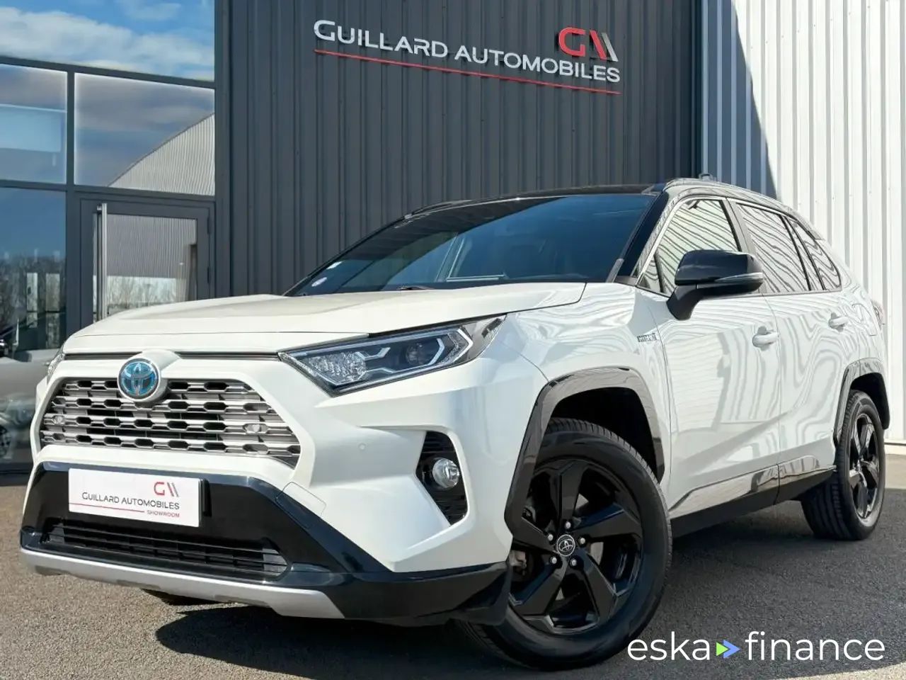 Financování SUV Toyota RAV 4 2019
