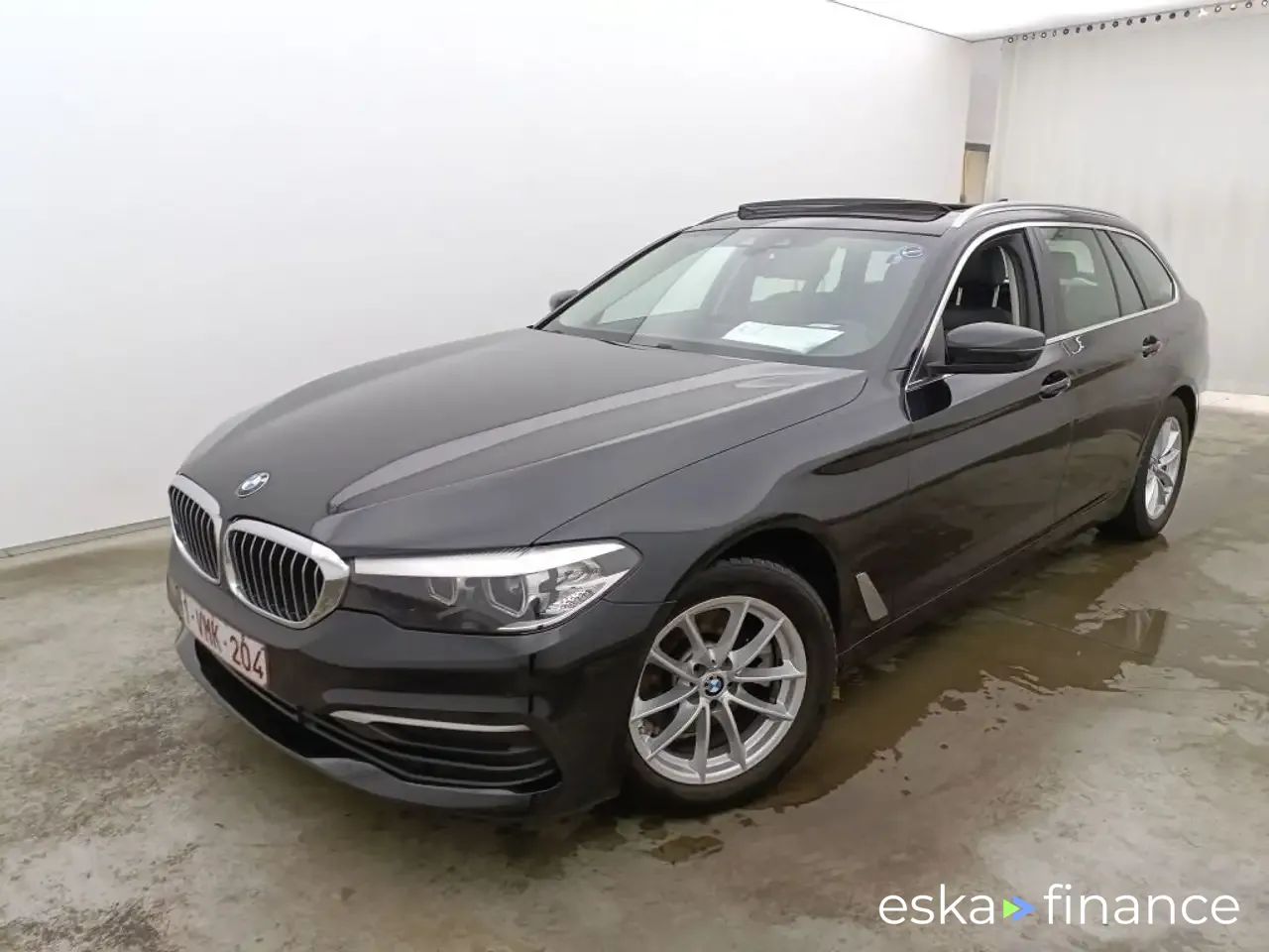 Lízing Kombi BMW 520 2019