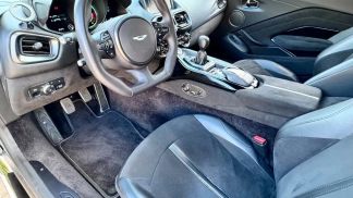 Financování Kupé Aston Martin V8 2020