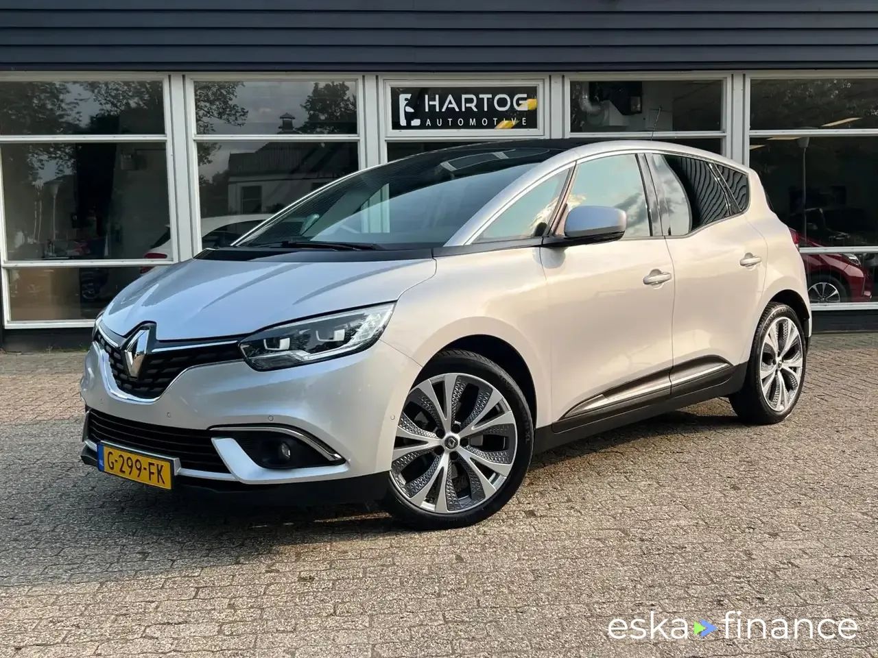 Leasing Le transport des passagers Renault Scenic 2019