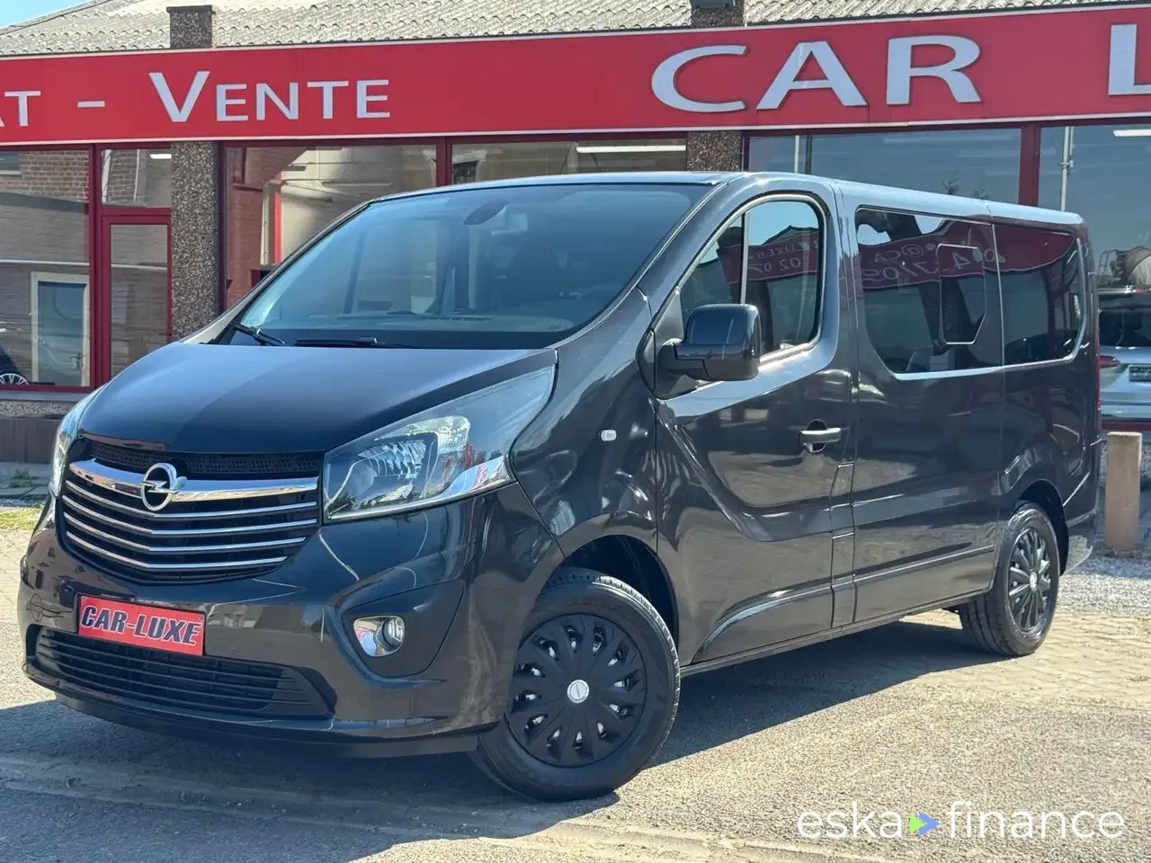 Lízing Hatchback Opel Vivaro 2016