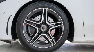 Lízing Hatchback MERCEDES B 220 2024