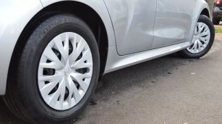 Financování Sedan Toyota Yaris 2022