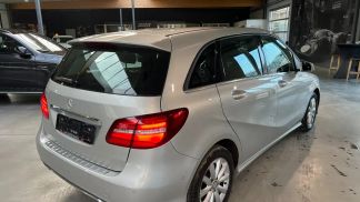 Financování Hatchback MERCEDES B 180 2017