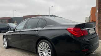 Lízing Sedan BMW 750 2010