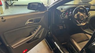 Lízing Sedan MERCEDES CLA 180 2018