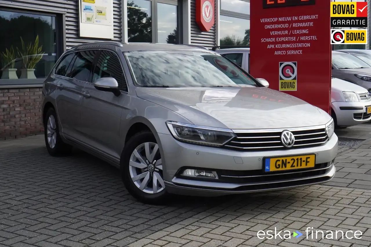 Wóz Volkswagen Passat Variant 2015