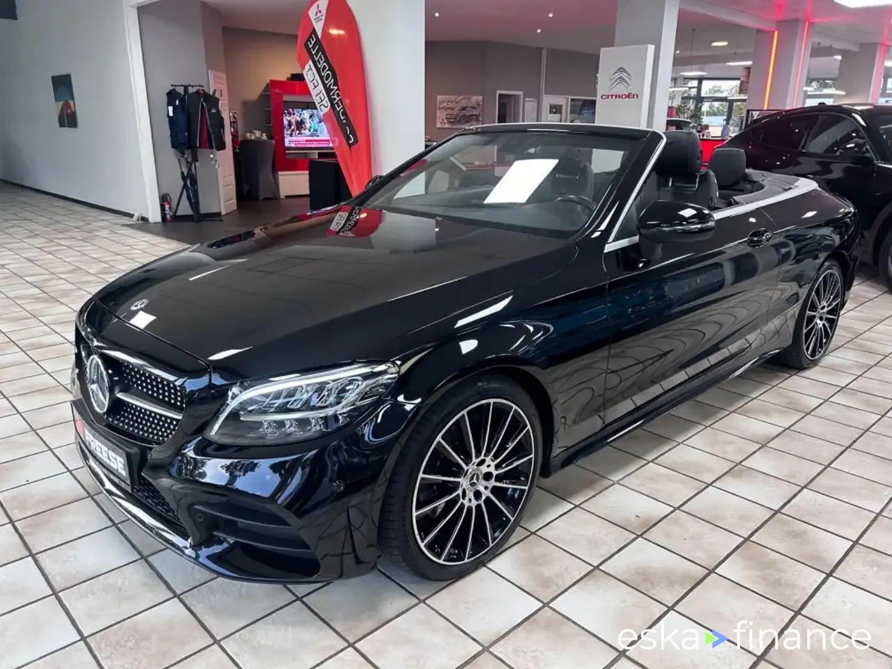 Lízing Kabriolet MERCEDES C 180 2020