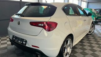 Financování Sedan Alfa Romeo Giulietta 2010