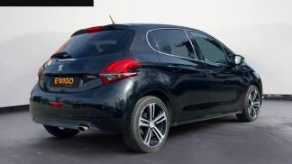 Lízing Hatchback Peugeot 208 2015