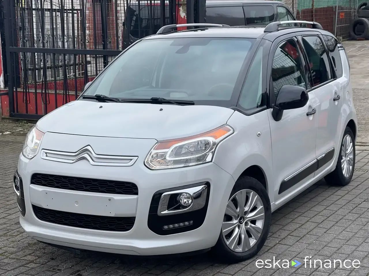 Leasing Hatchback Citroën C3 Picasso 2016