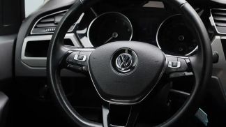 Financování Hatchback Volkswagen Touran 2018
