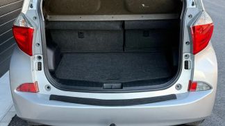 Lízing Hatchback Toyota Verso-S 2012