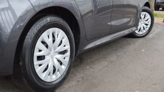 Leasing Sedan Toyota Yaris 2022