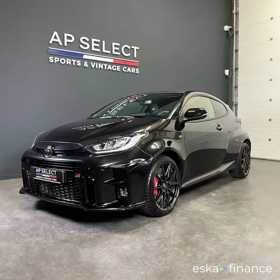 Finansowanie Sedan Toyota Yaris 2021