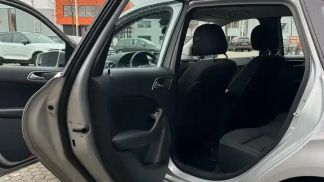 Lízing Hatchback MERCEDES B 180 2012