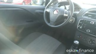 Lízing Sedan Fiat Punto 2018